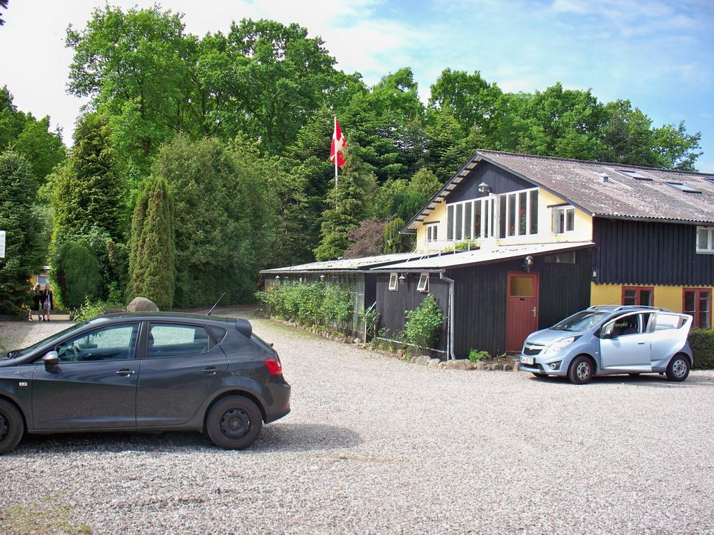 Danninghus Hotel Vindeby  Buitenkant foto